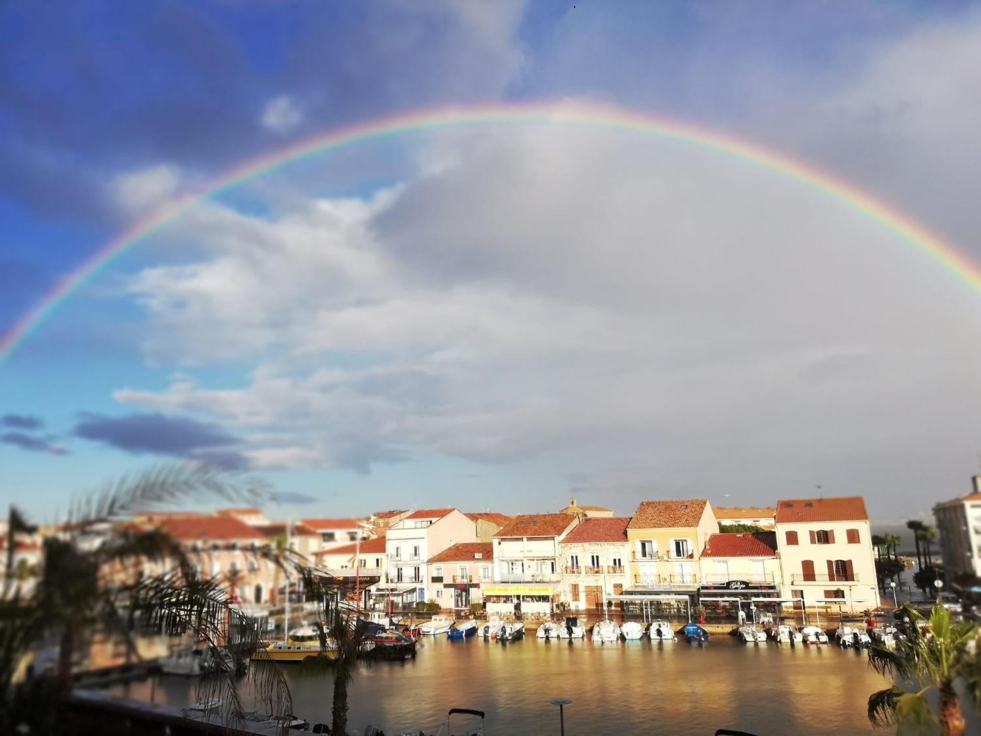 Le Vent Dans Les Voiles - Appartement Classe 4 Etoiles Mèze Eksteriør bilde